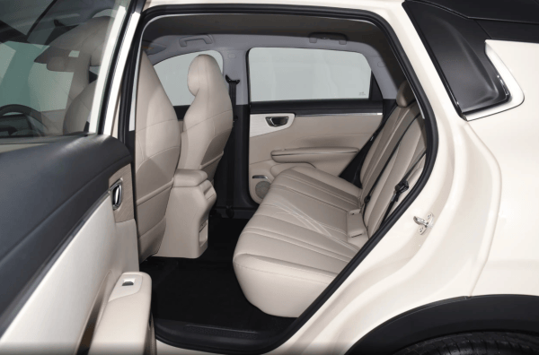 試駕2025款五菱繽果S:純電小車在城市通勤中,實用性與舒適性表現幾何?