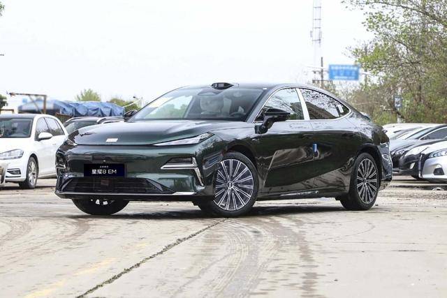 預(yù)算15萬內(nèi)就能買的C級(jí)插混,這3款值得一看,還帶按摩座椅