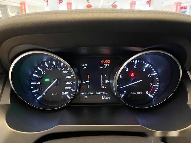 探尋路虎魅力:豪華越野象征,滿足多元駕駛追求