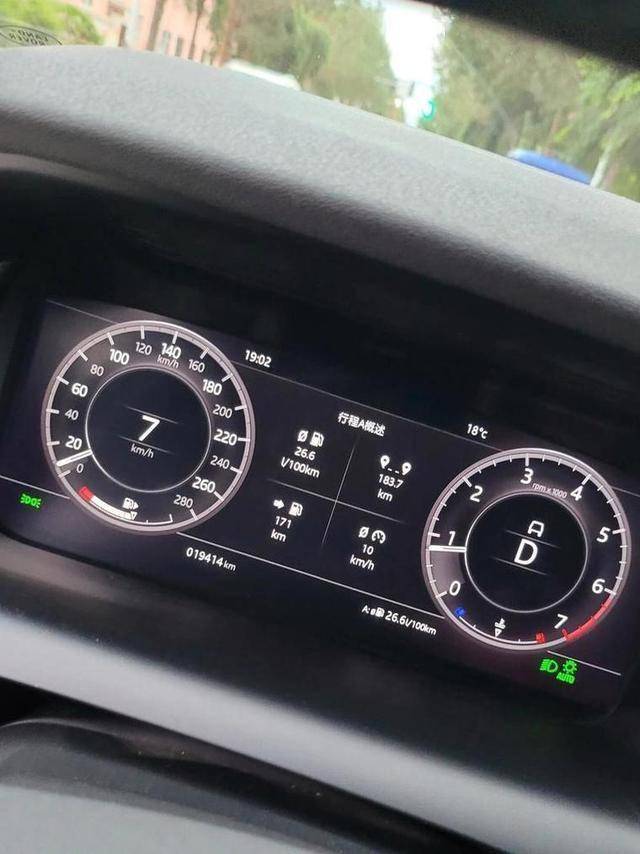 探尋路虎魅力:豪華越野象征,滿足多元駕駛追求