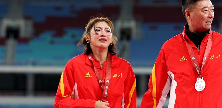 吳艷妮給自己打0分