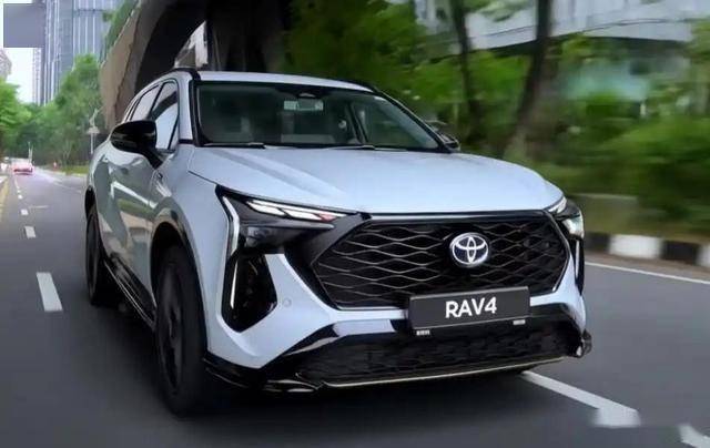2026款豐田RAV4來襲!電動化升級+TNGA優(yōu)化,能否打破爭議再續(xù)輝煌?
